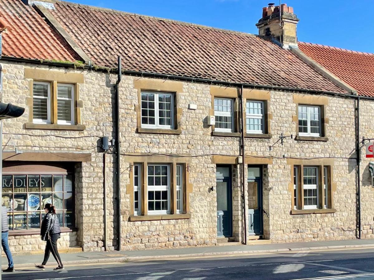The Old Post Office - Central Helmsley With Parking Екстер'єр фото